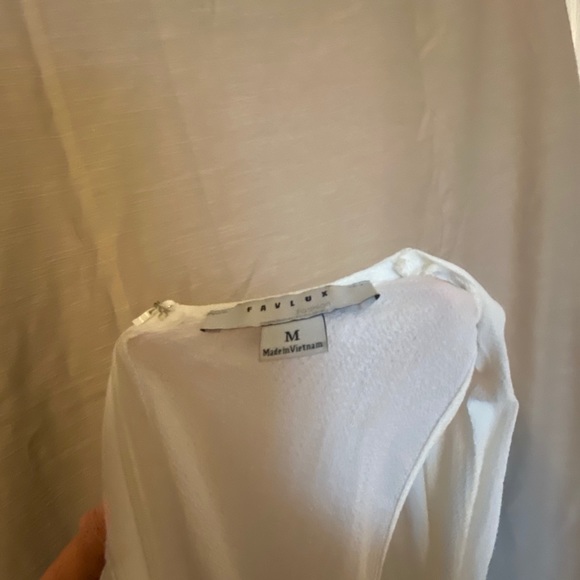 WHITE DRESS - Picture 2 of 4